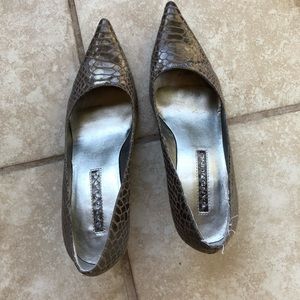 Beautiful Bandolino heels size 7